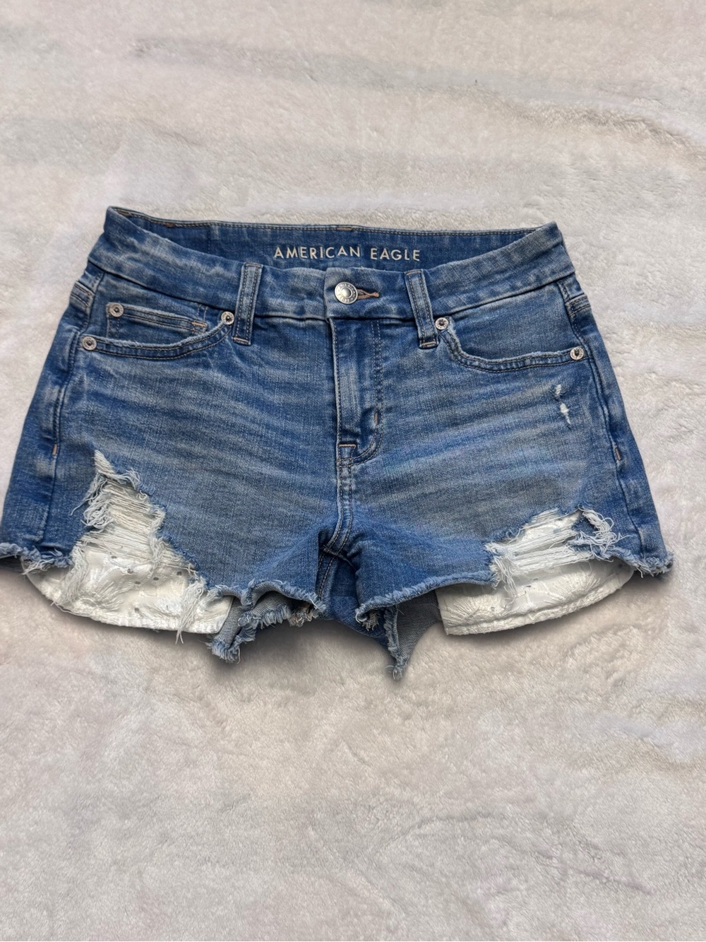American Eagle Outfitters Women's Distressed Blue Denim Cutoff Shorts so